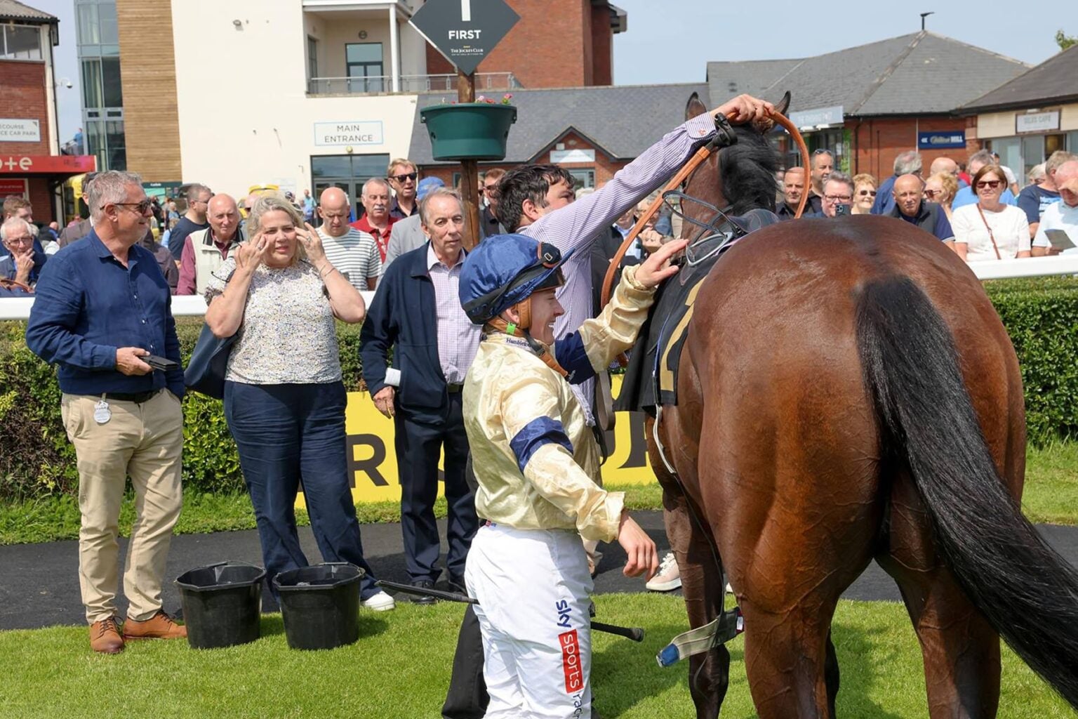 Horse Racing Syndicates | Racehorse Syndicates | Hambleton Racing